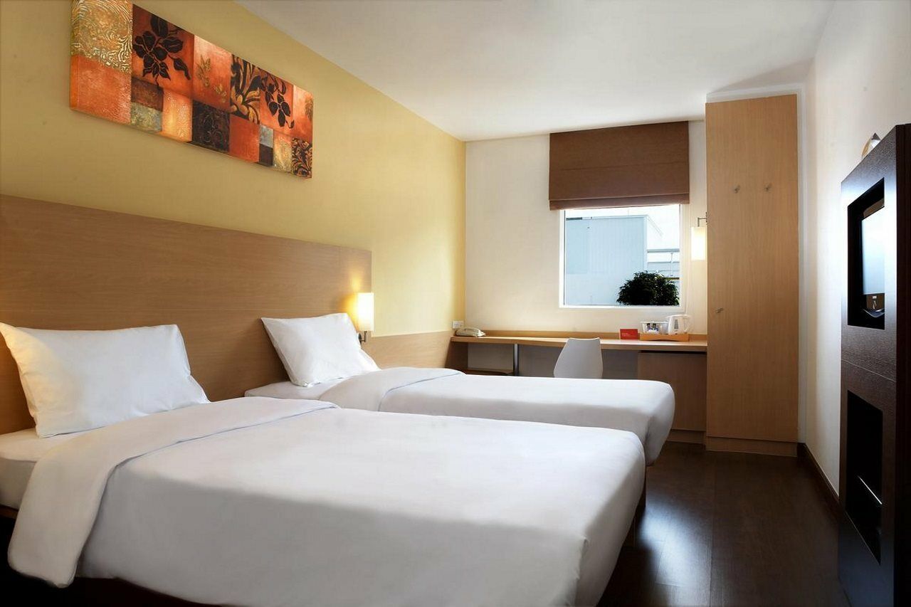 Hotel Ibis - Sha Extra 3*